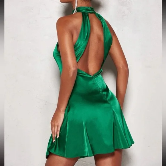 💫SHEIN BAE Plain Satin Crew-cut Trapize Dress - Picture 3 of 8